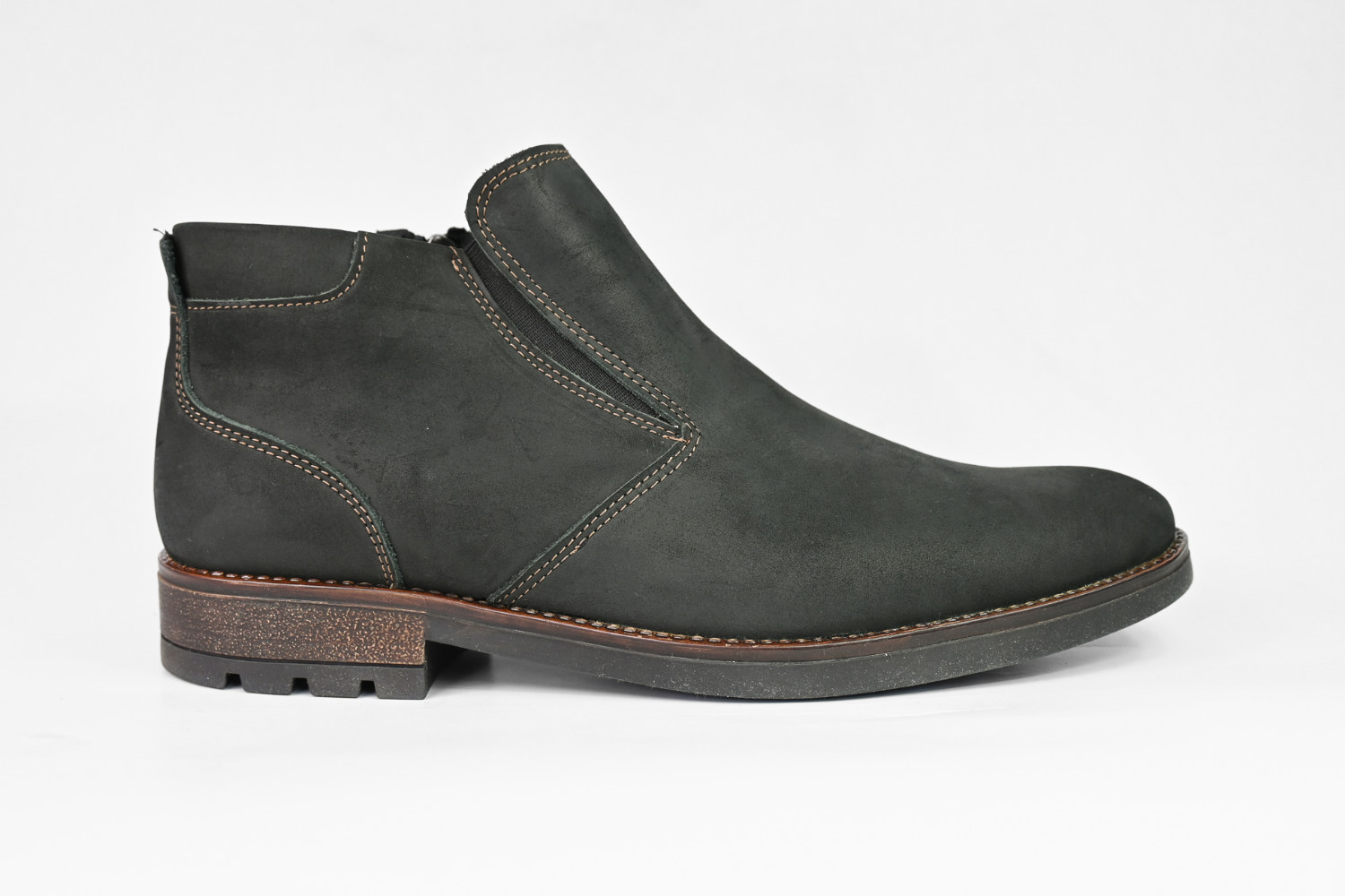 Czarne niskie sztyblety z nubuku (wzór 153)